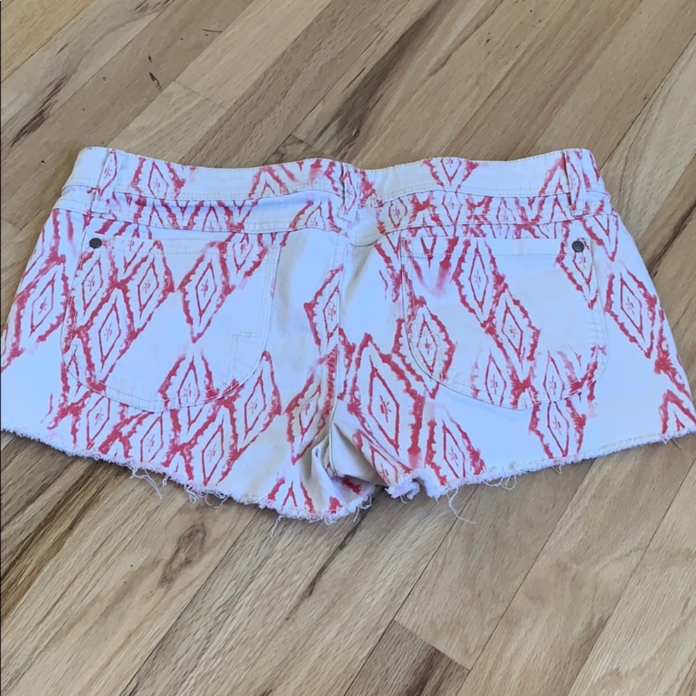 Aztec Patterned Shorts - image 2